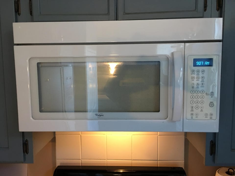 Microwave -Bring the Popcorn-