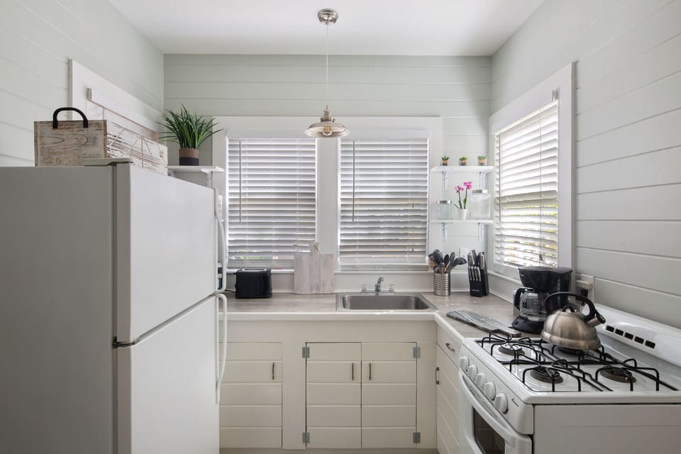 Clean & pristine kitchen, with everything you need!