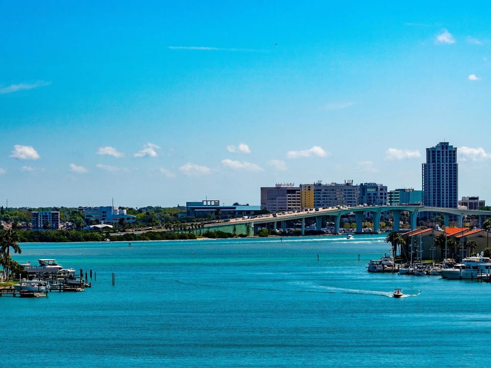 Breathtaking balcony view from condo 600