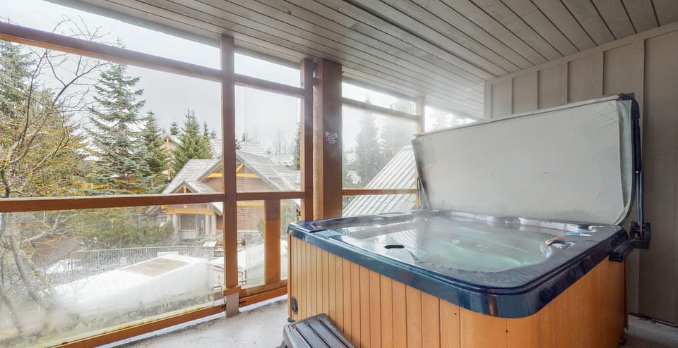 Private Hot Tub