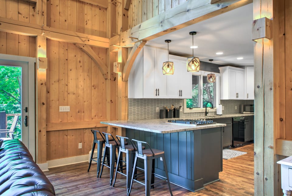 Kitchen | Bar Seating
