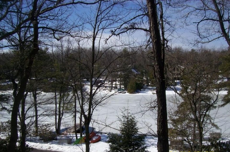 Winter At The Lake Escape