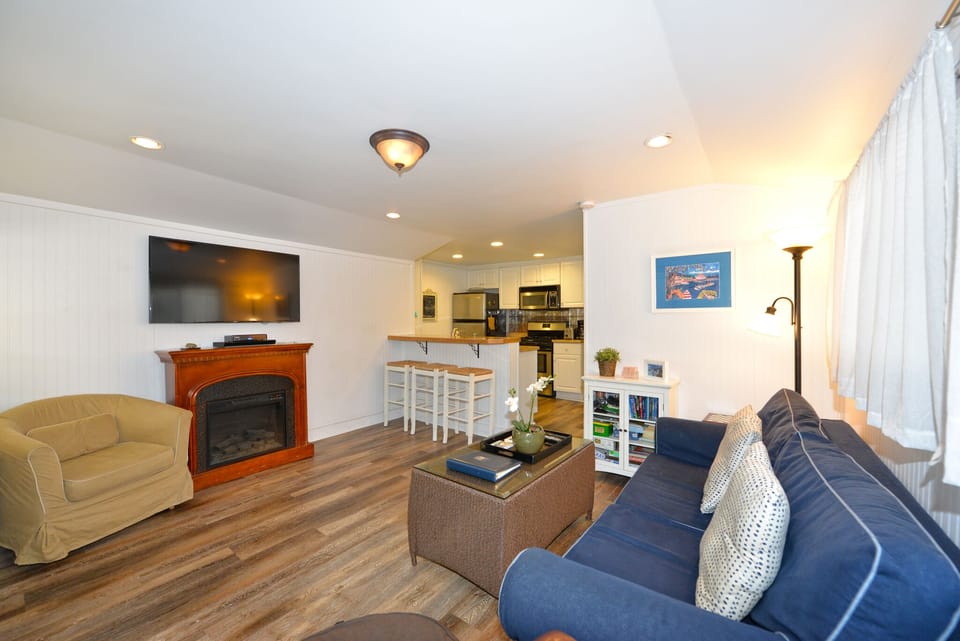 234CL - Living Area