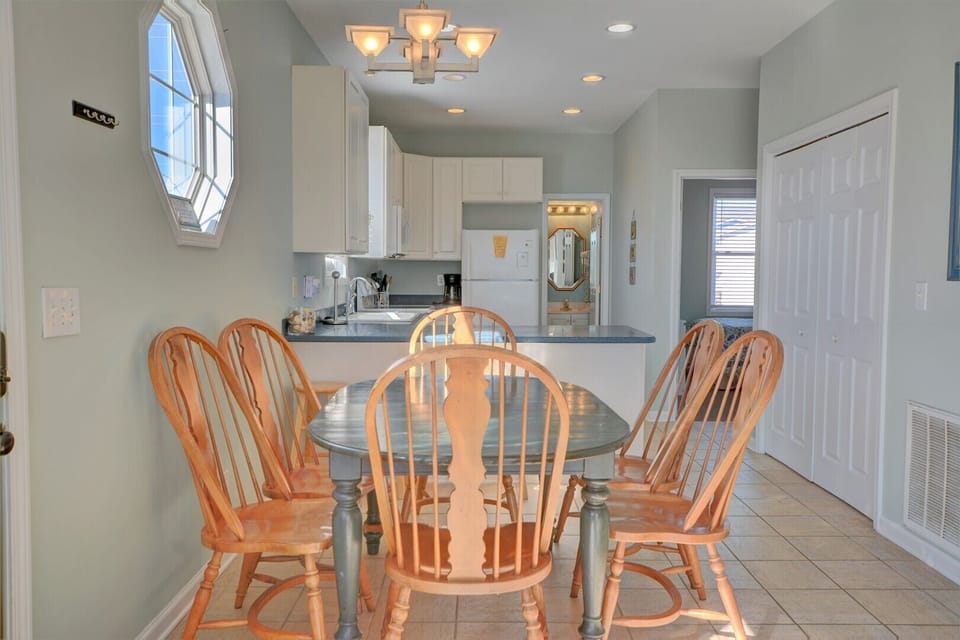 AGE: Dining Room
