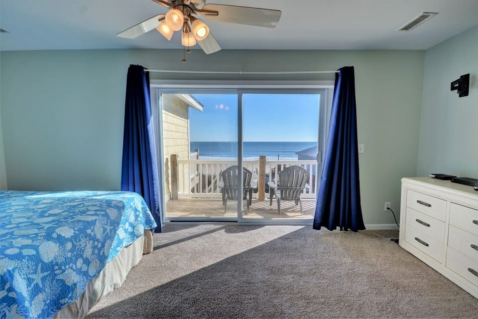 AGE: Upstairs OF Queen Bedroom