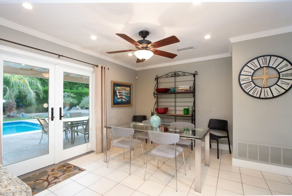 K0526 - Dining Table to Patio