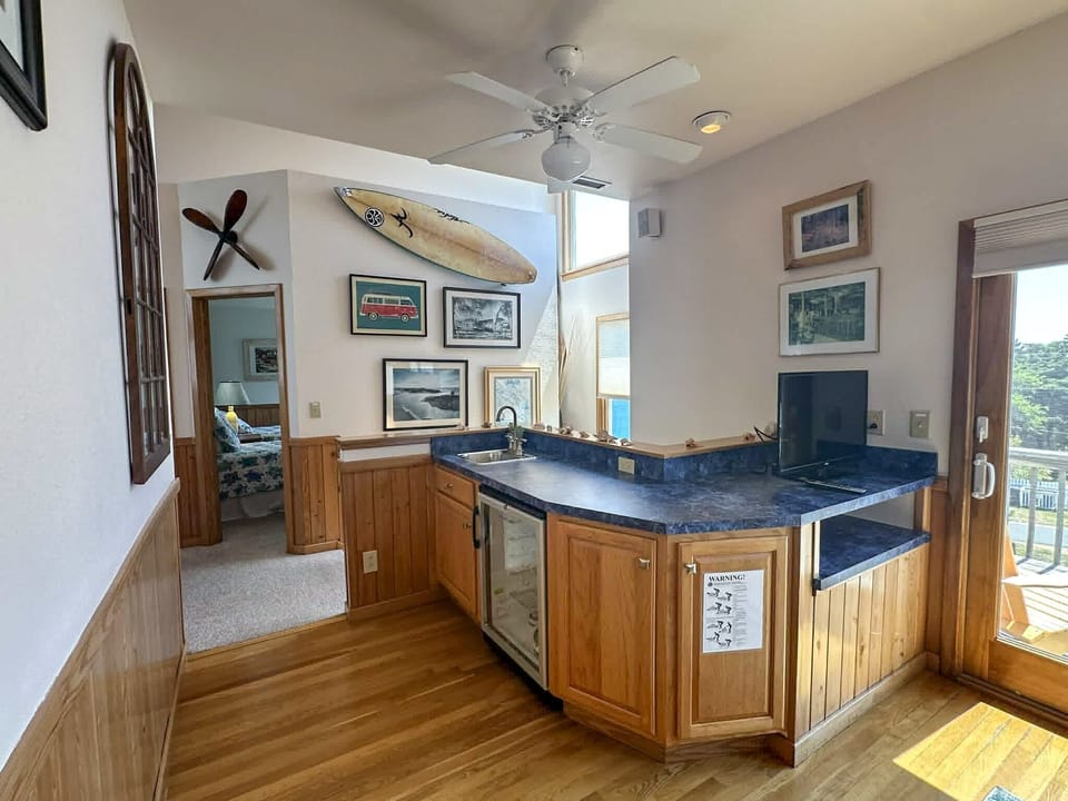 Den with Wet Bar and Mini Fridge, Second Floor