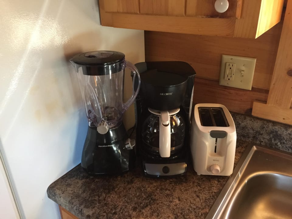 Blender, Coffee Maker, Toaster