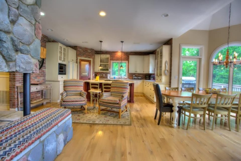 Spacious open floor plan