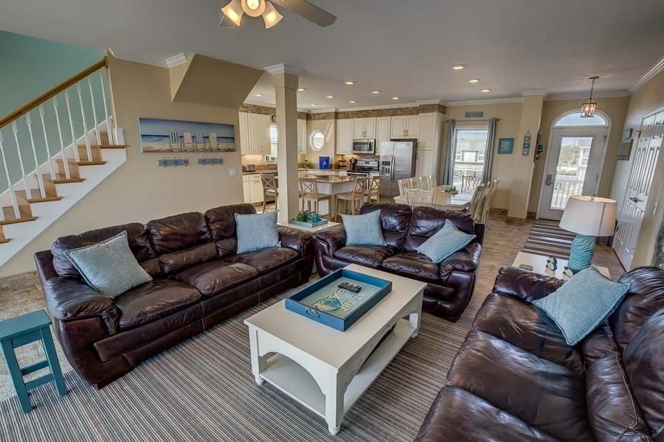 Bottom-Level Great Room with Deck Access
