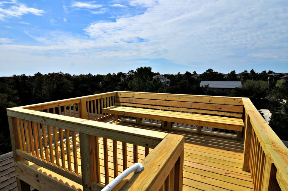 Rooftop Deck
