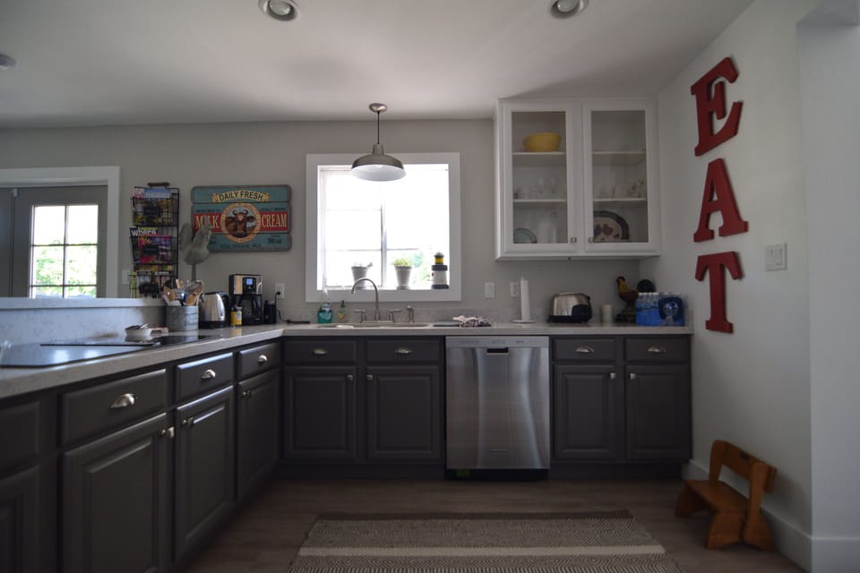 Fun Kitchen -- fully equipped