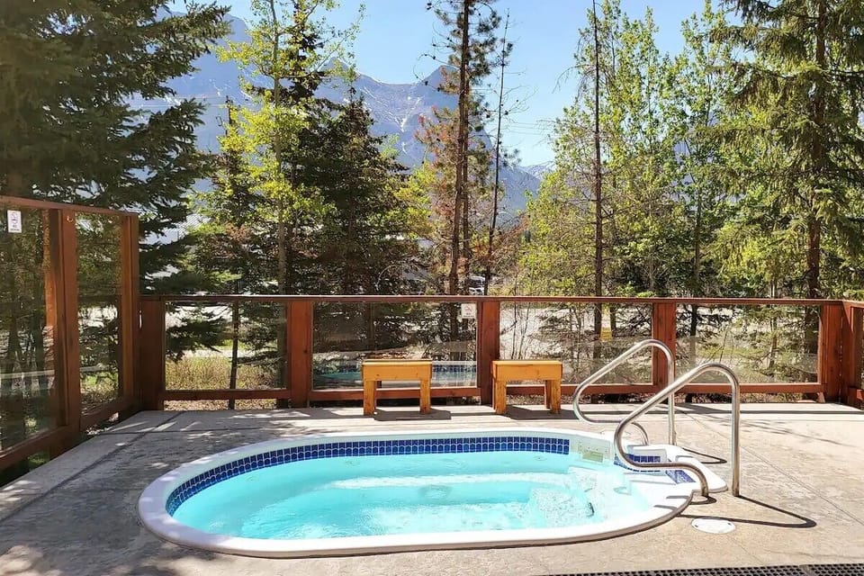 Hot tub 1