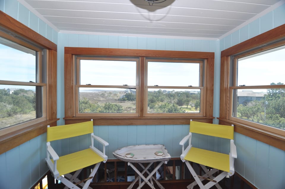 Cupola Seating, Third Floor