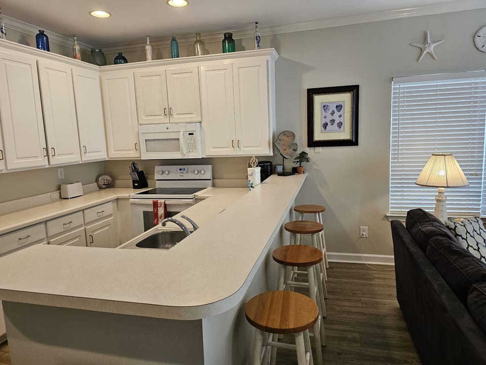 Kitchen - Kitchen open to Living Room