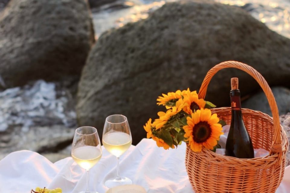 Enjoy a picnic at Ryerson Park - Niagara-on-the-Lake.jpg