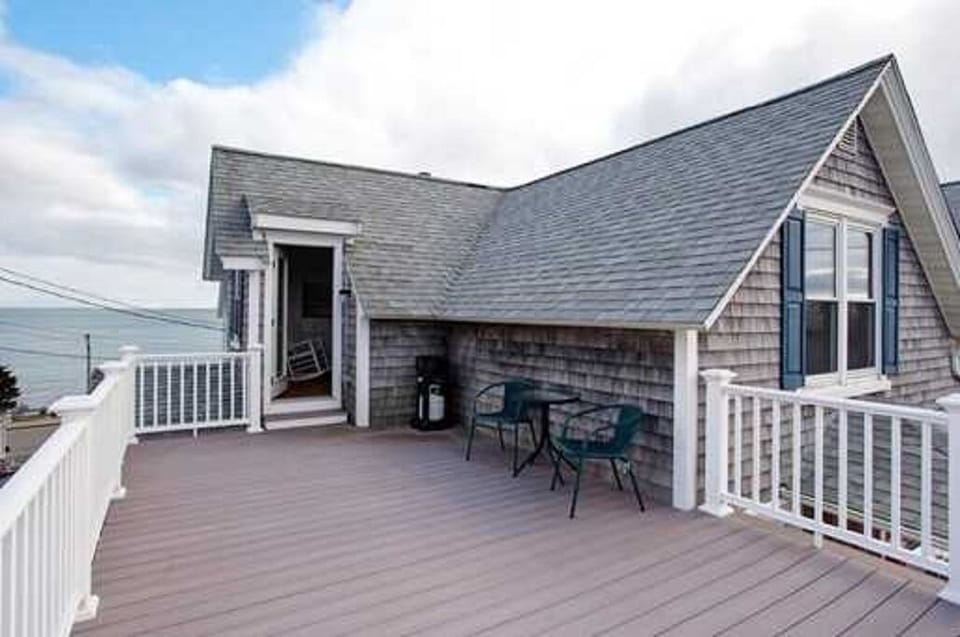 Roof Deck