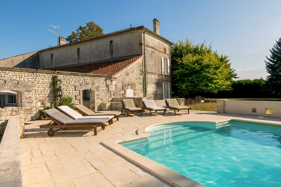 Dip in the 10x5m Swimming pool
