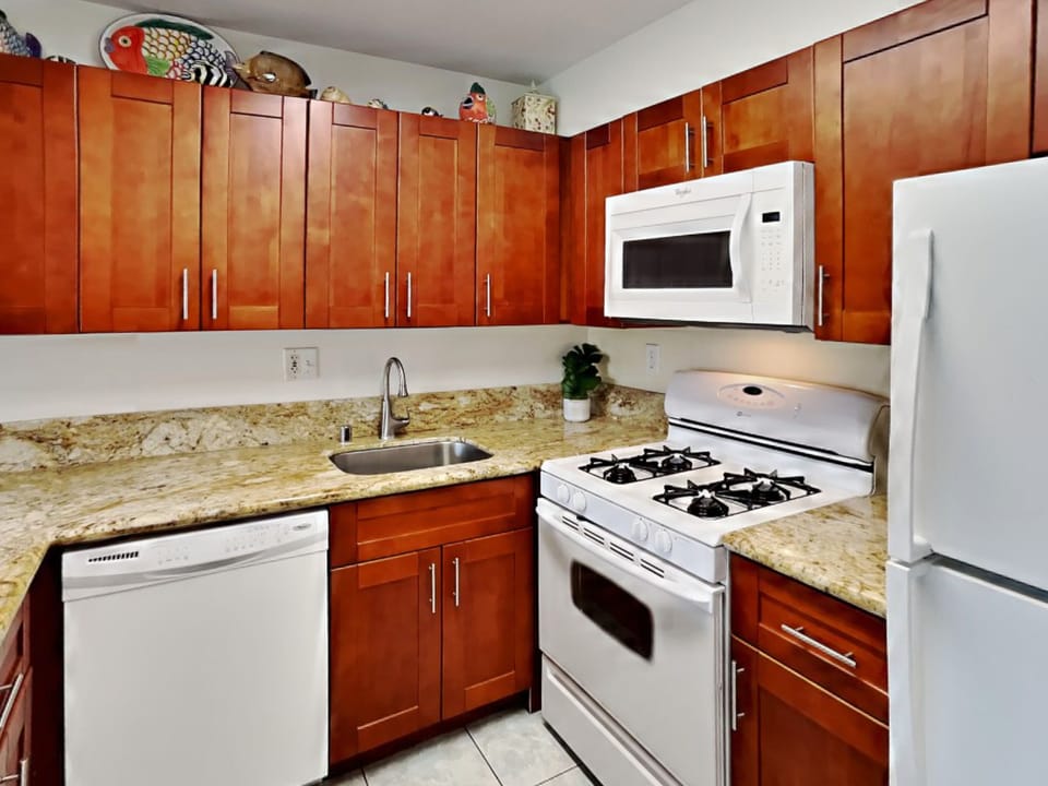 Spacious kitchen, perfect for unleashing your culinary creativity.