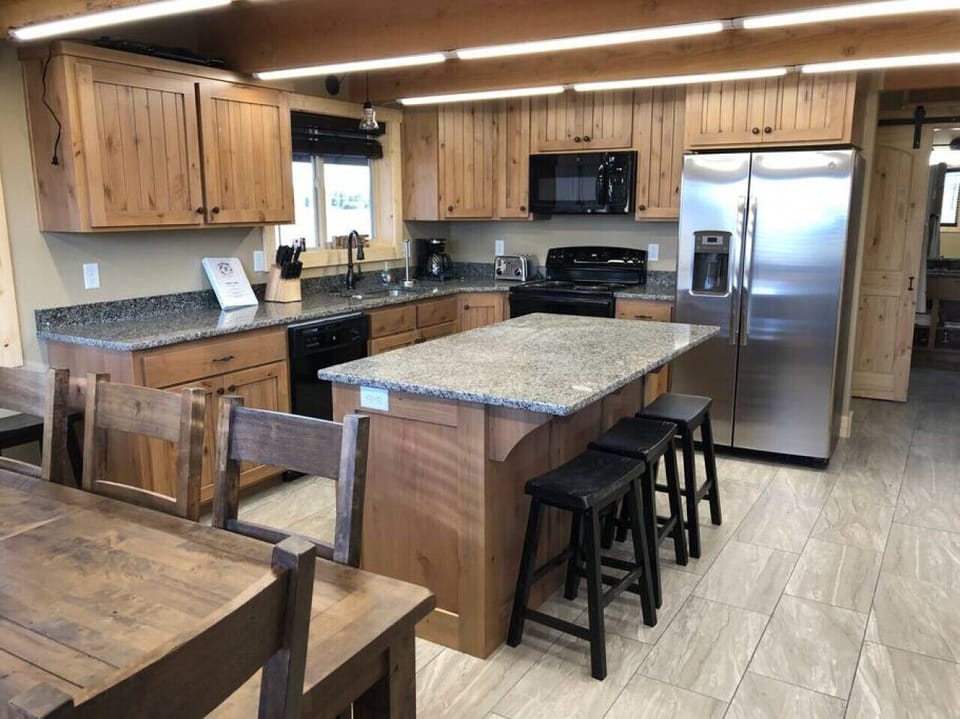 Full Kitchen