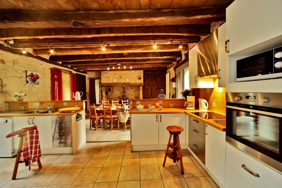 LA BASTIDE FOR 12 PEOPLES NEAR SARLAT
