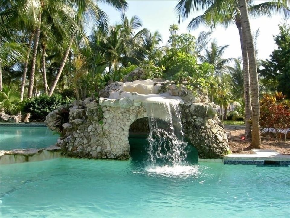 Waterfall Pool - Just steps from your door and Viola's