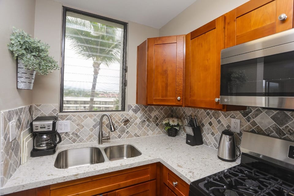 Cook in your kitchen and look out onto the beautiful grounds