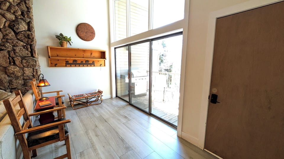 #28 entry and balcony with propane BBQ grill