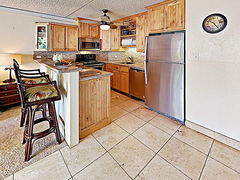 Kitchen - Newly updated kitchen with all new stainless steel appliances