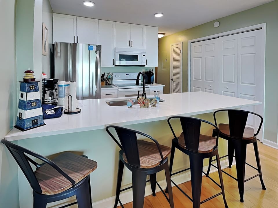 Full Size Kitchen