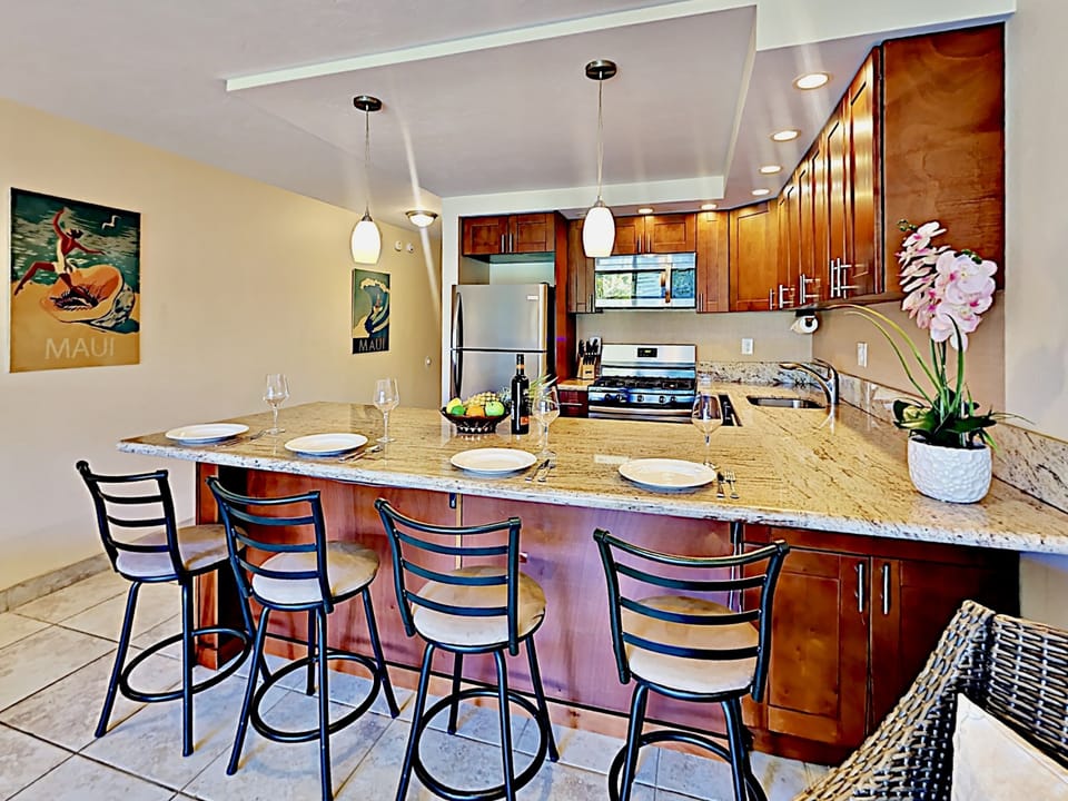 Kitchen - Open kitchen layout for the whole family to stay together while preparing meals