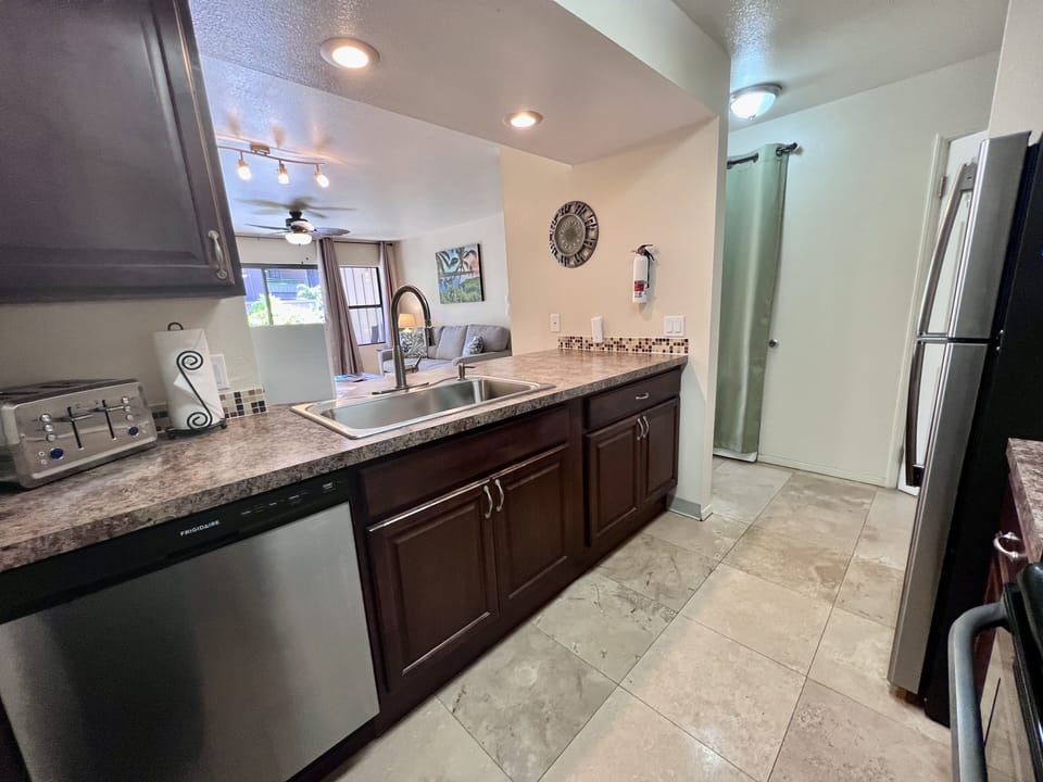 A bright and airy kitchen with island decor, perfect for entertaining or casual cooking.
