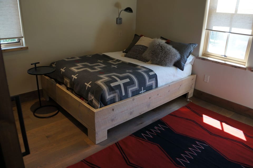 2 Double beds in this room 