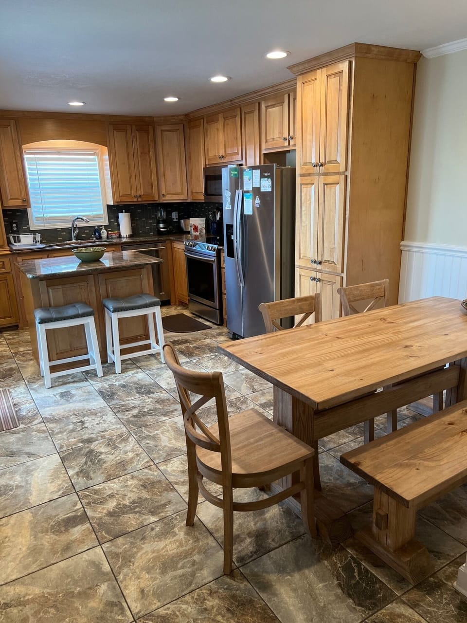  Dining table and chairs.  Seats 6/7 guests.  