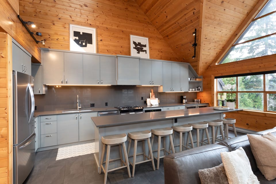 Newly Renovated Kitchen