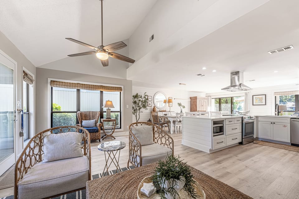 Open Concept Living, Kitchen & Dining Areas