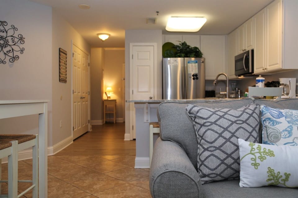 Recently renovated with all the comforts of home.  Reserve Lighthouse 1017 today.