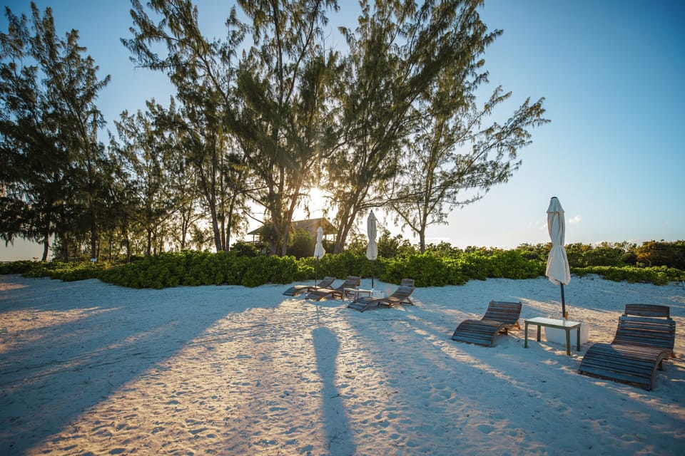 The Lodge Private Beach (1)
