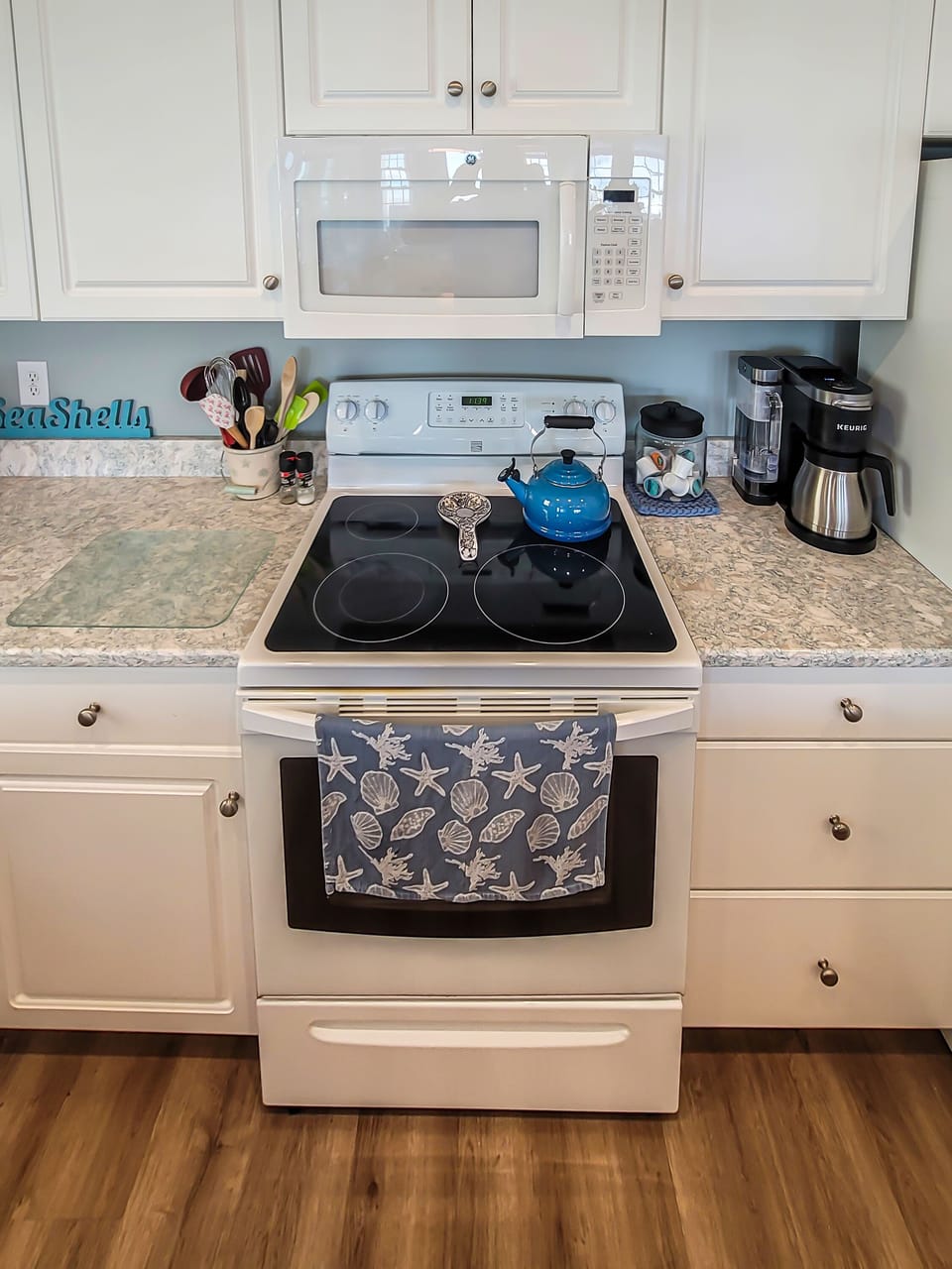 Dual Keurig for a cup (pods) or a pot of your favorite coffee.