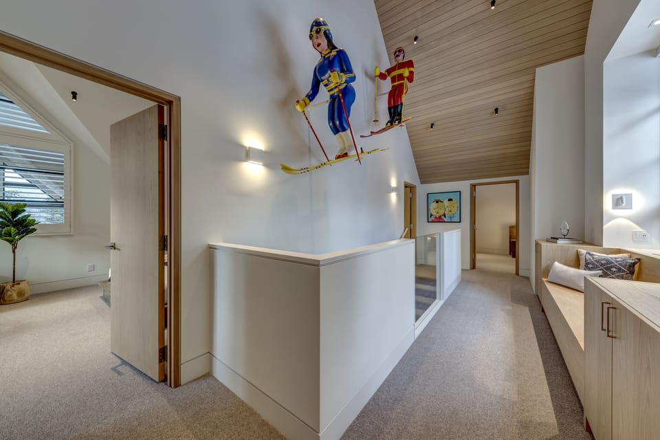 Upper Floor Landing Area