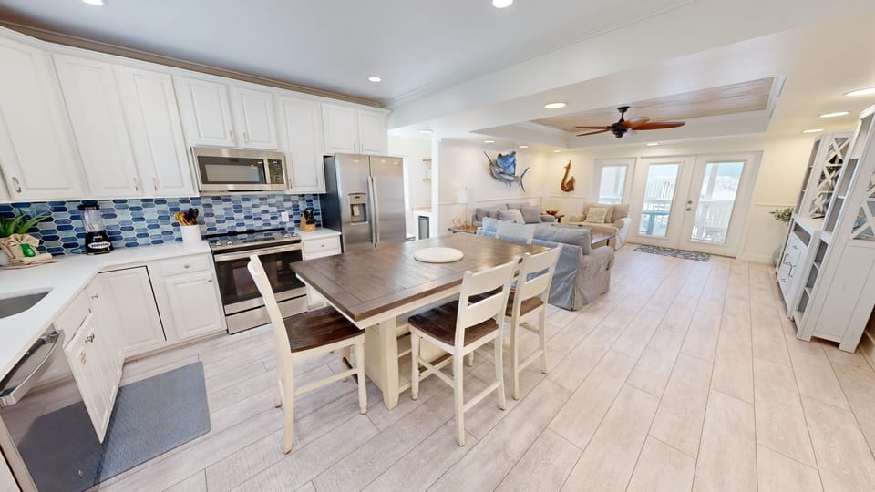 Condo, 2 Bedrooms | Private kitchen | Fridge, microwave, oven, dishwasher