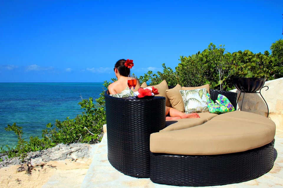 Close your eyes and imagine paradise ...