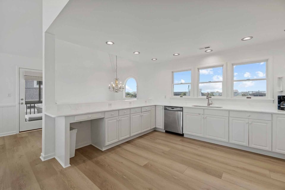 Surf-or-Sound-Realty-81-Indulgence-Kitchen-1