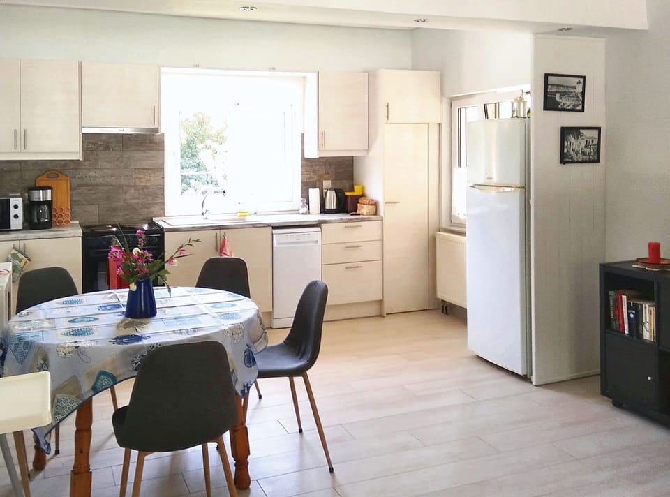 Joleni Cottage's kitchen is fully equipped.