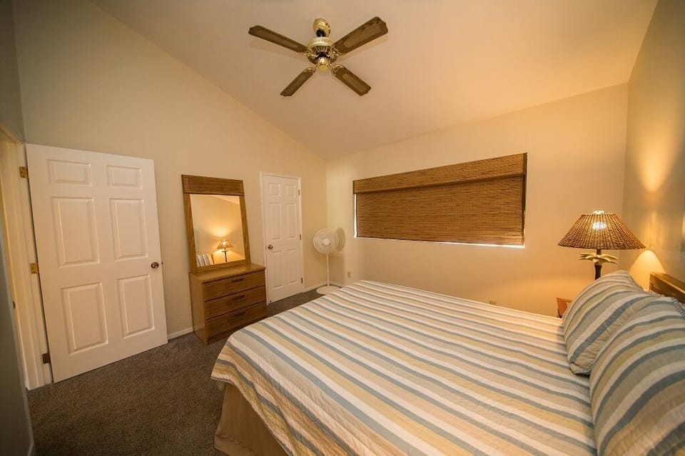Queen size bed