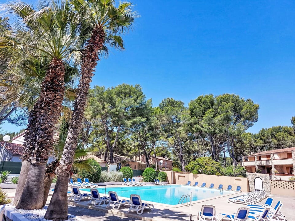 Blue, Swimming Pool, Resort, Outdoor Furniture, Shade, Hotel, Eco Hotel, Resort Town, Estate, Seaside Resort