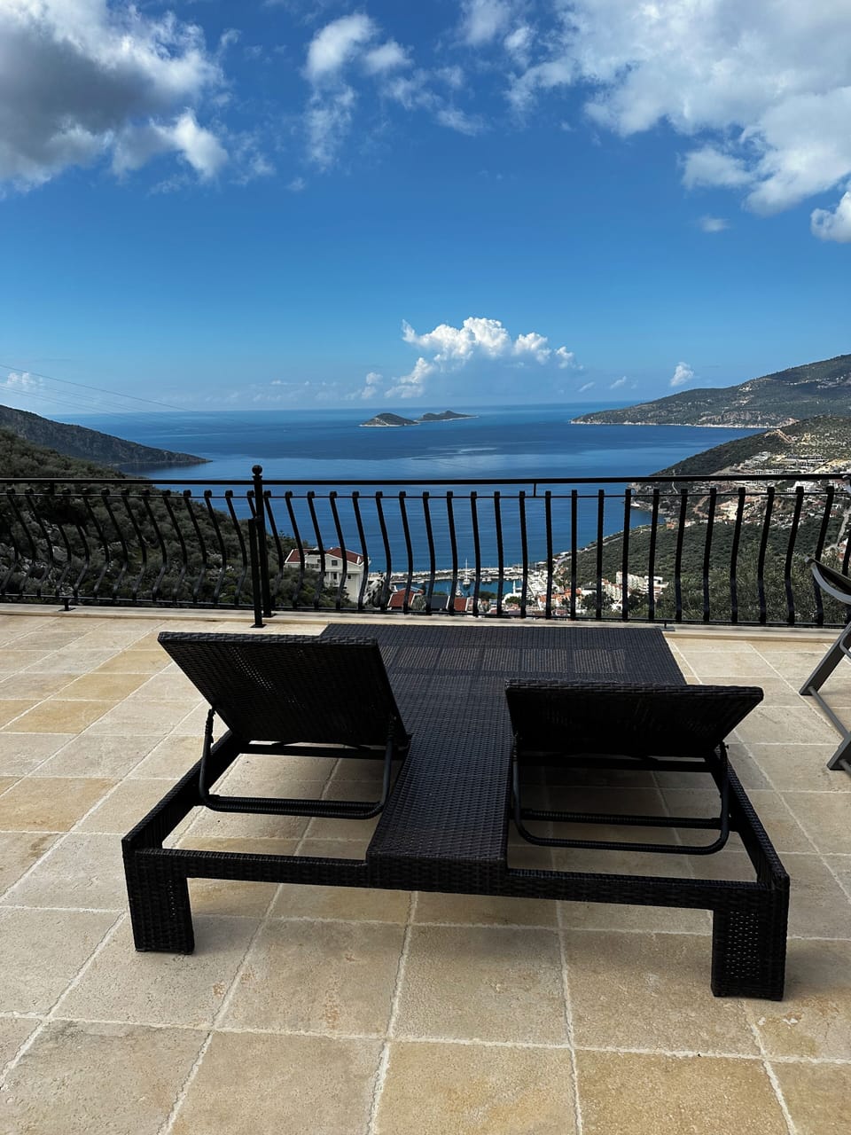 Double lounger with cushions