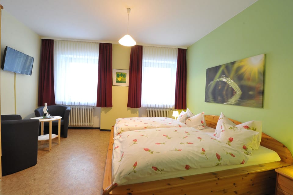Basic Double Room | Free WiFi, bed sheets