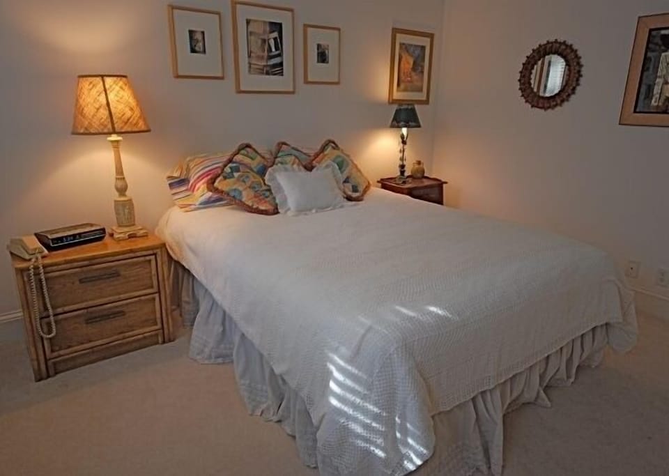 Bedroom #3 with queen bed & private bathroom.