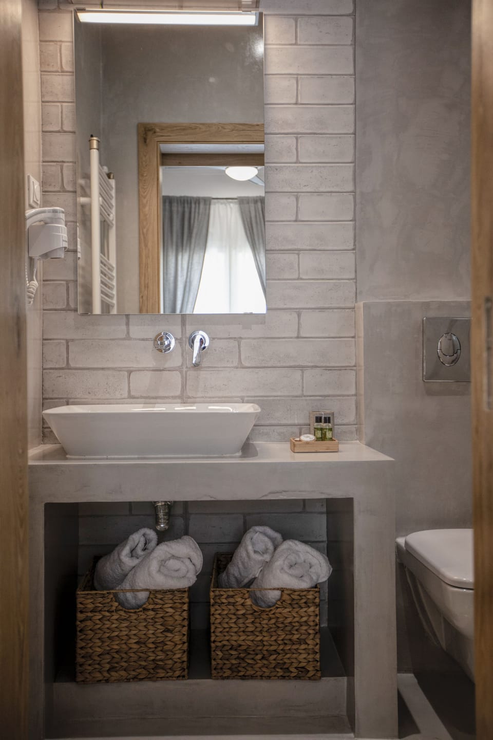 Standard Double Room, Balcony, Mountain View | Bathroom | Shower, rainfall showerhead, free toiletries, hair dryer